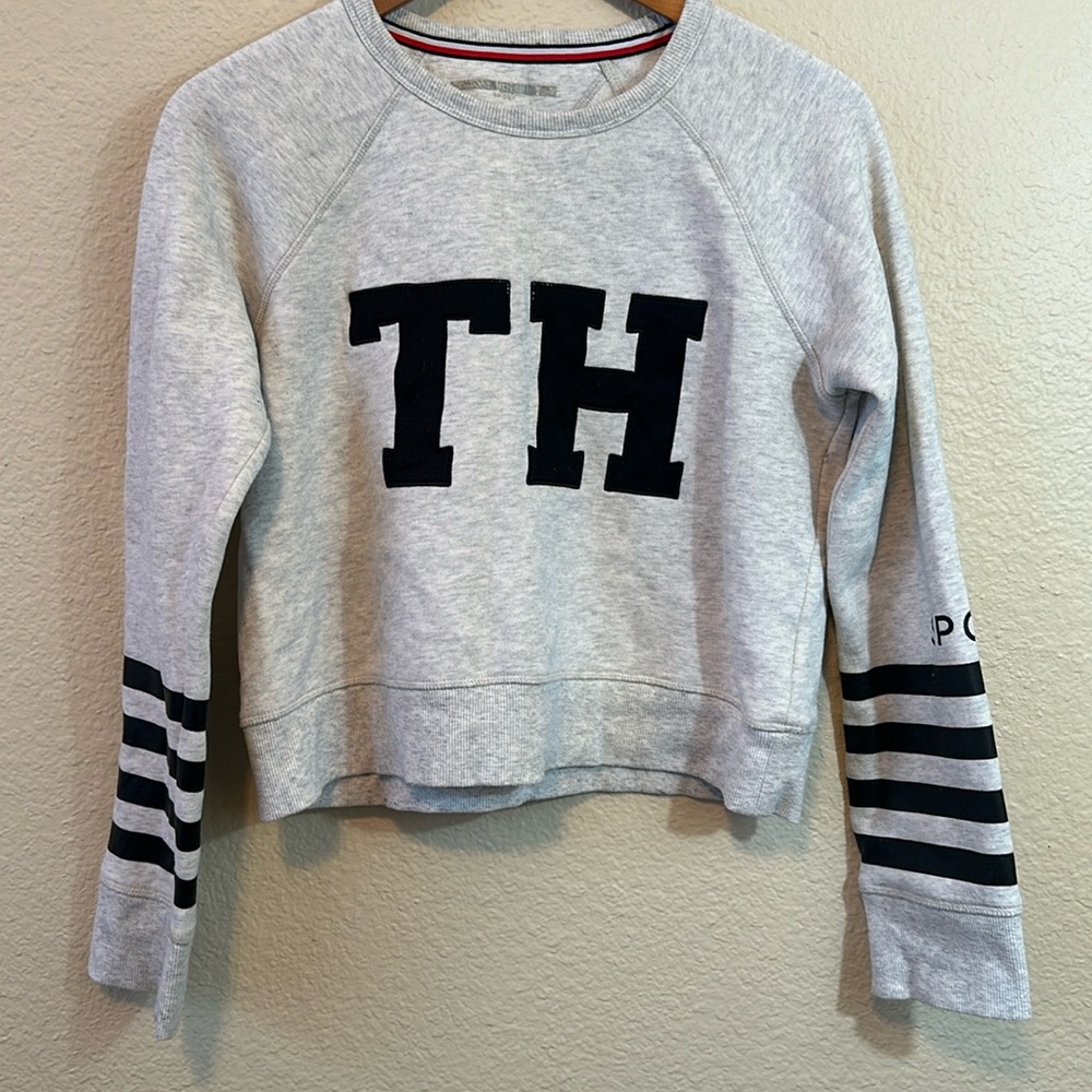 Tommy Hilfiger preppy crew